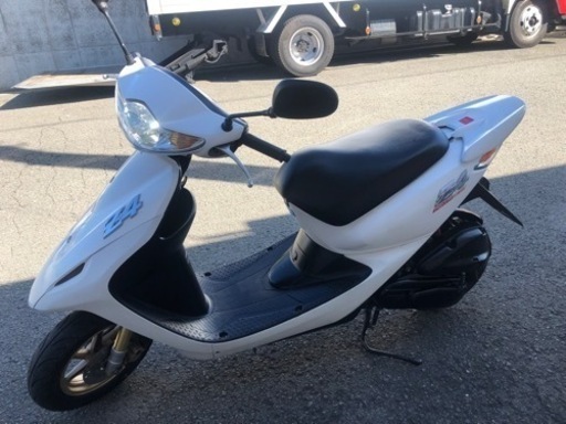 (完売御礼)⭕️HONDAスマートDio Z4 ４スト水冷インジェクション⭕️超低走行8910キロで一番人気の白色