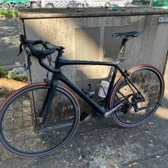 TREK Madone フルカーボンロードバイク　アルテグラ