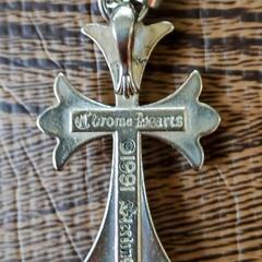 クロムハーツ クロスネックレストップ