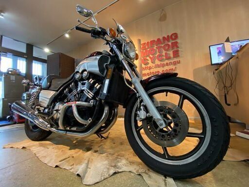 □ YAMAHA VMAX 1FK ヤマハ ブイマックス 1200cc 1985年式 ラップ塗装