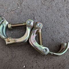 平クランプ 48.6自在 30個入３箱 ＋ 十数個 仮設工業会認定