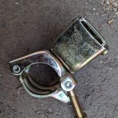 平クランプ 48.6自在 30個入３箱 ＋ 十数個 仮設工業会認定