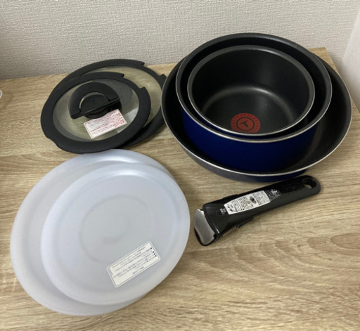 【取引中】T-faL フライパン・ソースパン8点セット