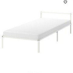 IKEAのベットフレームです。