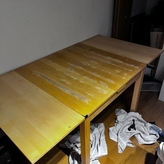 IKEA BJURSTA 伸縮ダイニングテーブル