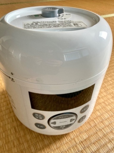 Amazonで1万円前後値下中【使用一回、極美品】maxzen 電気圧力鍋
