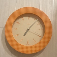 値下げしました！美品　掛け時計　壁時計　直径25センチ　オレンジ