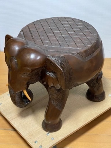 象の置物　台座あり 象の置物台座あり