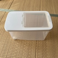 米びつ　プラスチック　ニトリ