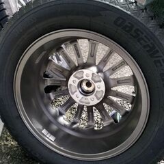 値下げ　ライズハイブリット用スタッドレスタイヤ