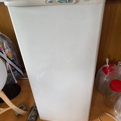 三菱　冷凍庫　MF-U12A-H 2002年製　122L