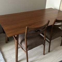 ダイニングテーブル　4人掛け椅子セット