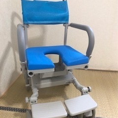 ウチエ　お風呂用介護車椅子　新品未使用