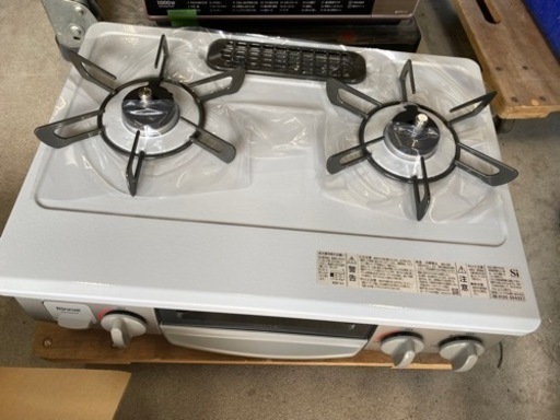 2023年製新品未使用品❣️リンナイ ガステーブル プロパンガスLPG用 幅約56cm 片面焼きグリル 右強火力 KG35NGRR/LP スカイグレー[0930k)