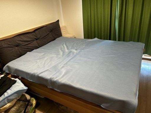 IKEAのベッドとマットレスセット