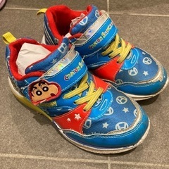 クレヨンしんちゃん　子供用靴　19.0cm