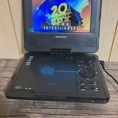 7インチ ポータブルDVDプレーヤー