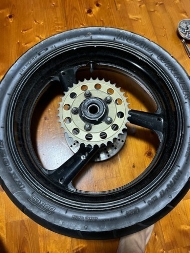 tzr250 3xv 純正リアホイール