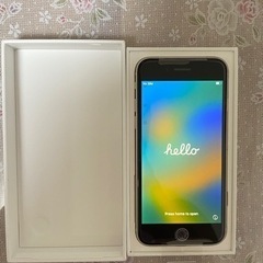 【未使用】iPhone SE (第3世代) スターライト 128...