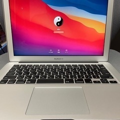 超美品MacBook Air 2017 13インチ i5 8GB...