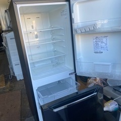 北九州市内配送無料 保証付き HR-D15AB 冷蔵庫 パールブラック [2ドア 