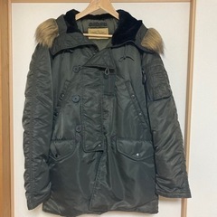 ジャングルジャングル岸和田店】AVIREX アヴィレックス ダウン 