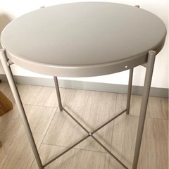 IKEA円型テーブル