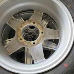 スタッドレスタイヤ4本セット　ジムニー