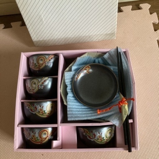 小鉢　　大皿　小皿　箸１膳　セット