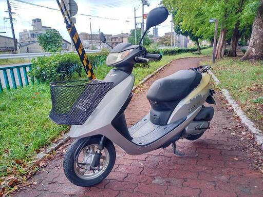 【配送可能\u0026整備済み】ホンダ　ディオ　シルバー　前かご付き　原付　50cc　スクーター
