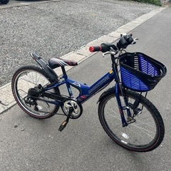 ブリヂストン22インチ自転車　小学生2年生から5年生まで使えます。