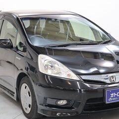 【燃費が良く荷物を多く載せられる車！！】　小回りも効くので運転も...