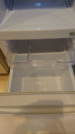 冷凍冷蔵庫（三菱146L）2023年製　新品同様