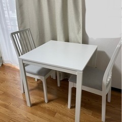IKEA テーブル&椅子2脚