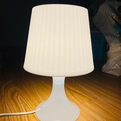 IKEA 置き型ライト