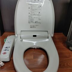 温水洗浄機能付きトイレ便座