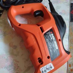 BLACK&DECKER　400W電動式ノコギリ　KS880EC