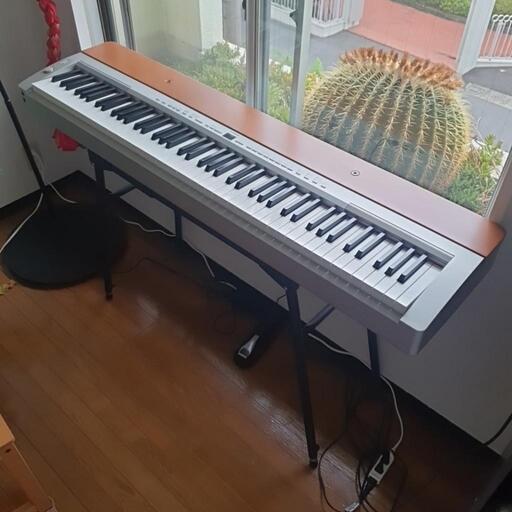 鍵盤楽器、ピアノ Yamaha Digital Piano P-155