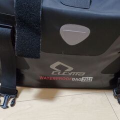 バイク用サイドバッグ 完全防水 大容量５０L (２５L×２個) ...