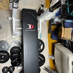 ベンチプレス　ダンベル　筋トレグッズ