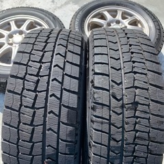 バリ溝　215/60R16 スタッドレス  ダンロップ　ほぼ新品