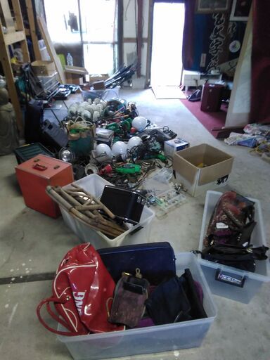 電動工具、キャスター、ゴルフクラブはすべて 1 つのロットに入れなければなりません ビデオを見る 電動工具、キャスター、ゴルフクラブはすべて 1 つのロットに入れ