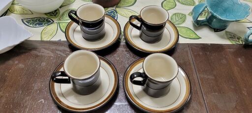 HOYA　コーヒーカップ\u0026ソーサー　４セット