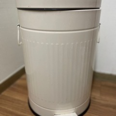 【元値2,490円】ニトリ　ゴミ箱12L