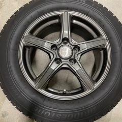スタッドレスタイヤ、ホイール　ブリザックVRX