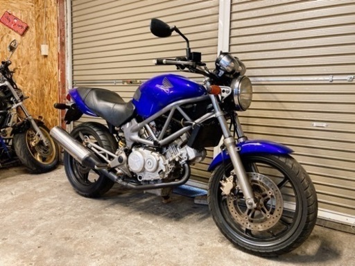 ホンダ　VTR250 キャブ後期タコメーター付きモデル　配送可能　支払いは現金or振り込みも可能