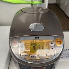 配送可能　ZOJIRUSHI ＩＨ炊飯ジャー NP-VS10