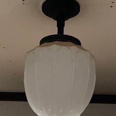 古民家　西洋館　レトロ　アンティーク　ビンテージ　大正あたりの照明（台そのものはねじどめですが、中は今のソケットが使える状態）