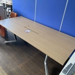 JJJ-4 【オフィス家具専門店】イトーキのミーティングテーブルです！