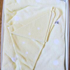 黄色に白の水玉バスタオルとハンドタオルセット